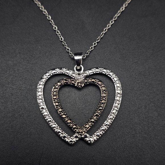 Black Silver Tone Diamond Chip Heart Necklace Pendant - Picture 3 of 10